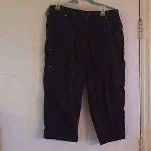 3/4 length black capri size 12